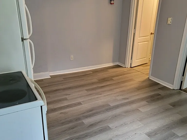 329 Porter Ave — Photo 7