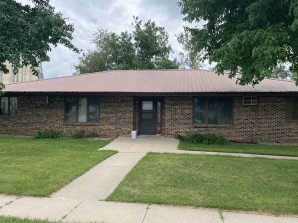 201 2nd St, 201 2nd St APT 3, Beaman, IA 50609