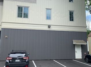 12 Dame St #3, Kittery, ME 03904