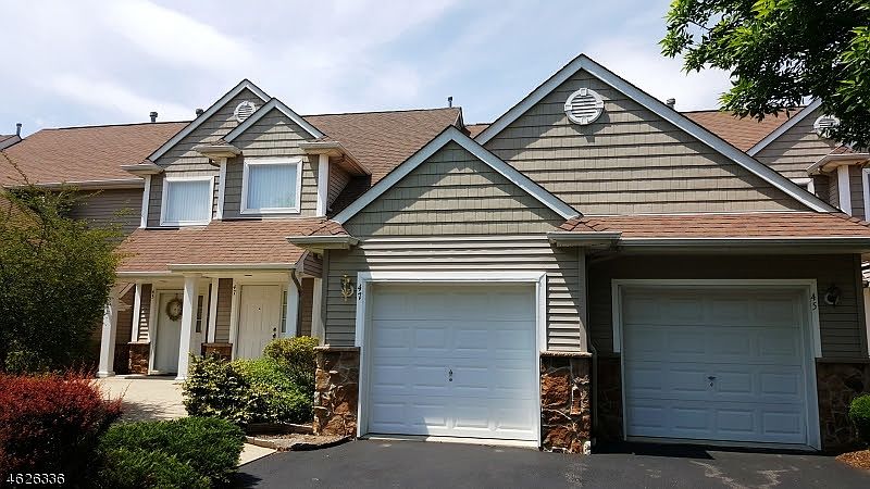 1st image of 45 Bourne Cir #403