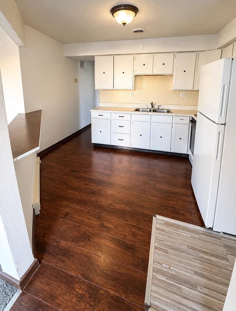 2Bed/1Bath Single Family Home in Clairton — Photo 3