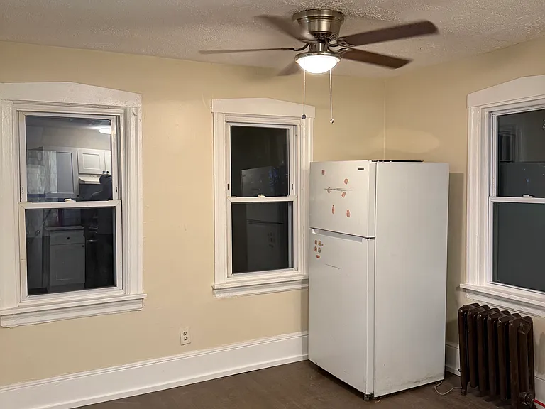 237 Guard Pl — Photo 3