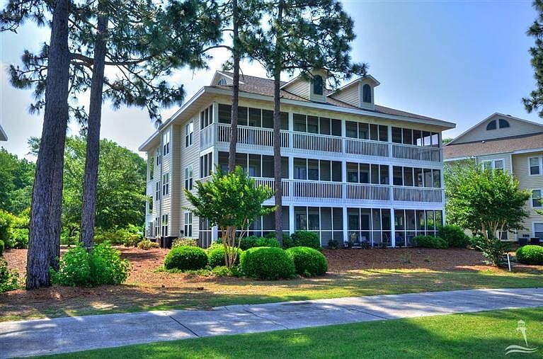 1st image of 3350 Club Villa Drive SE #1103