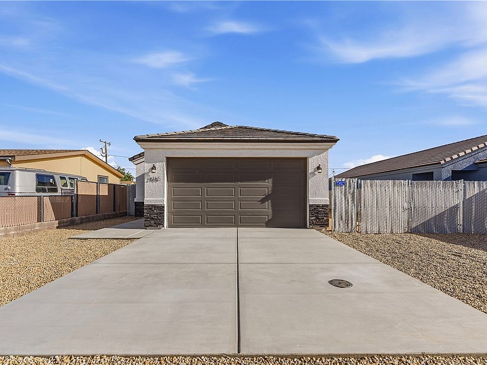 1st image of 2765 E Butler Avenue