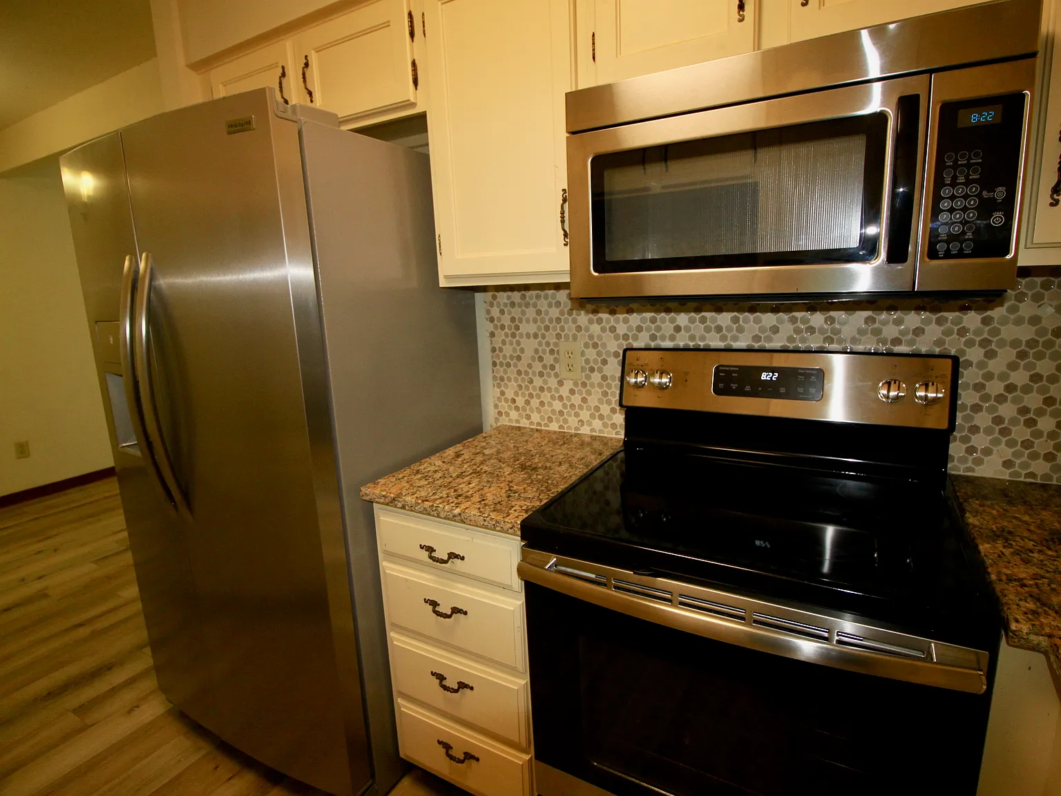 2 bed, 1250 sqft, $1,325 — Photo 4