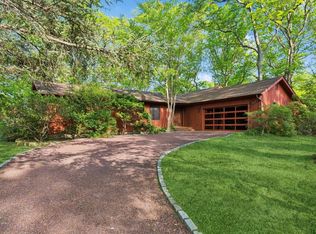 3 Haven Ct, Lake Grove, NY 11755