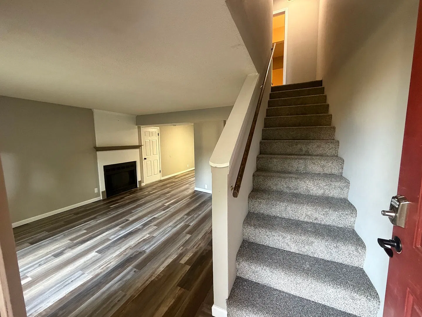 2BR/1.5BA unit - close to Amenities - Beulah, Warner, Rock Bridge schools — Photo 3