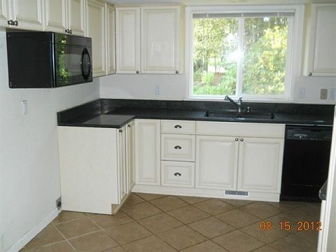 1st image of 1215 E Park Ave