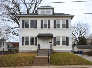 117 E Garfield St, Davenport, IA 52803