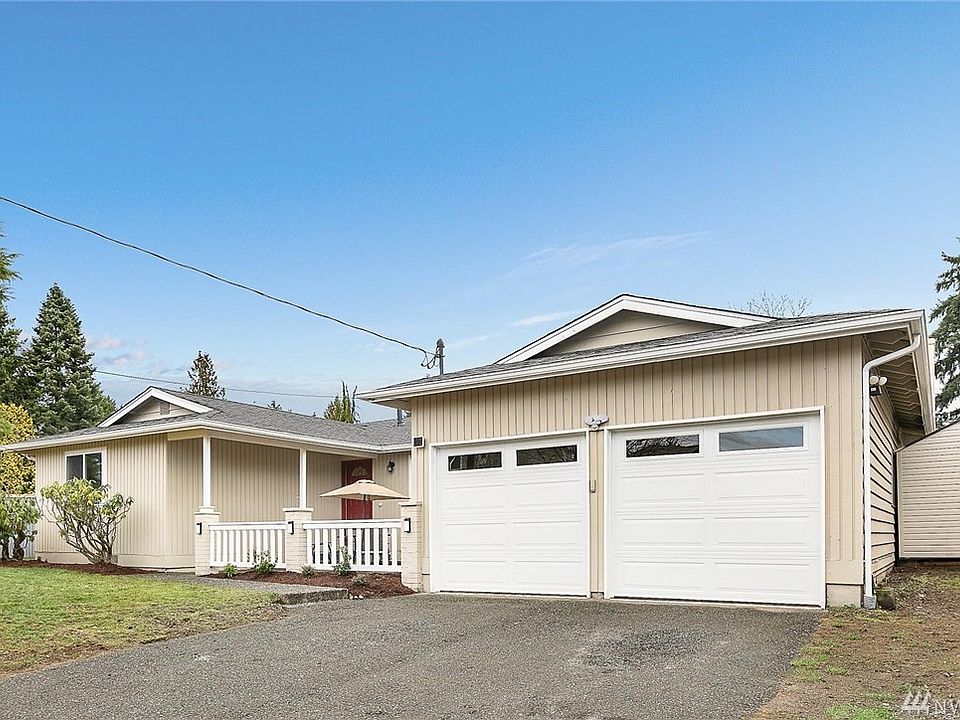 1st image of 20113 24th Ave W