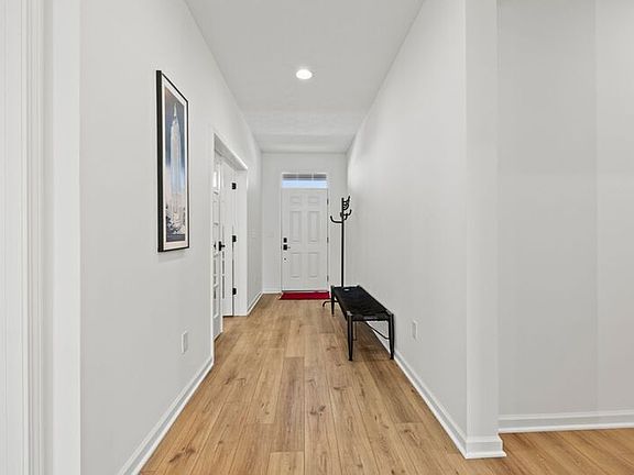 3rd image of 8190 Smiths Cir