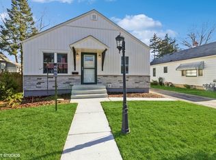 665 Keep Ave, Elgin, IL 60120