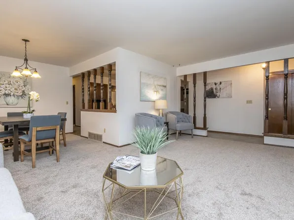 1108 River Park CIRCLE WEST West, Mukwonago, WI 53149