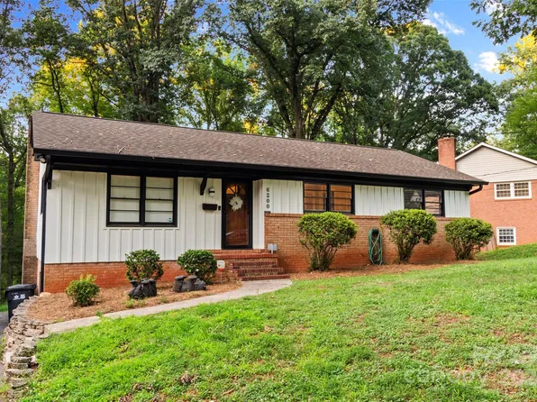 6200 Candlewood Dr, Charlotte, NC 28210