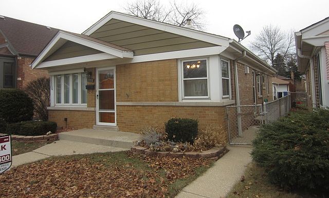 2nd image of 5555 S Mayfield Ave