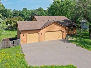 4290 Larch Pl N, Plymouth, MN 55442