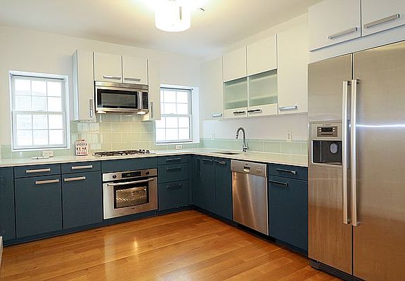 5th image of 204 W 140th St #3C