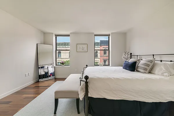 Rented by Compass | media 17