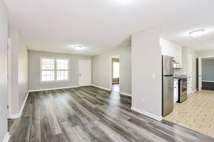 112 Oakcrest Rd — Photo 5