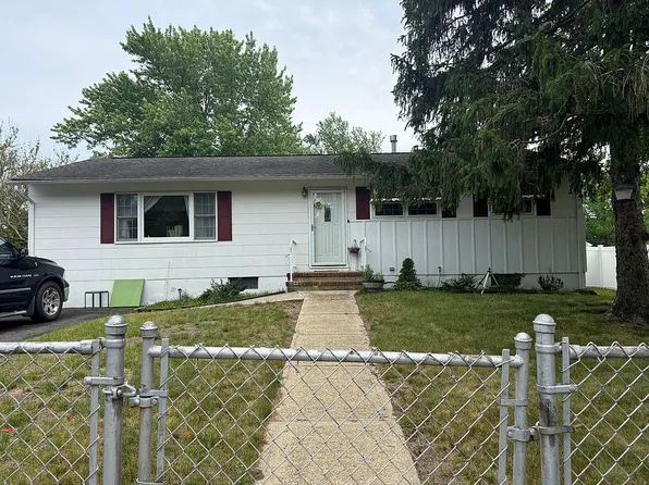474 Dover Rd, South Toms River, NJ 08757