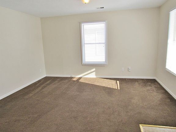 2nd image of 2607 Holland St