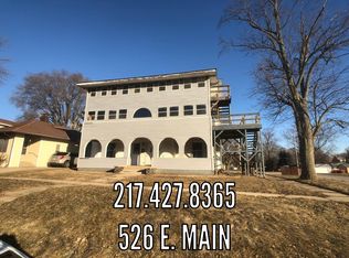 526 E Main St #2E, Hoopeston, IL 60942