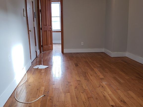 4th image of 593 Bushwick Ave #2G
