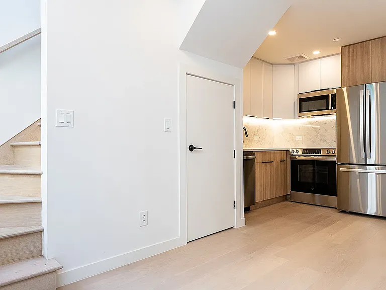157 Havemeyer St #1 — Photo 7