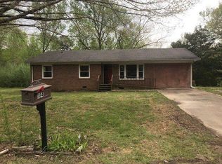 184 Brentwood Dr, Lexington, TN 38351
