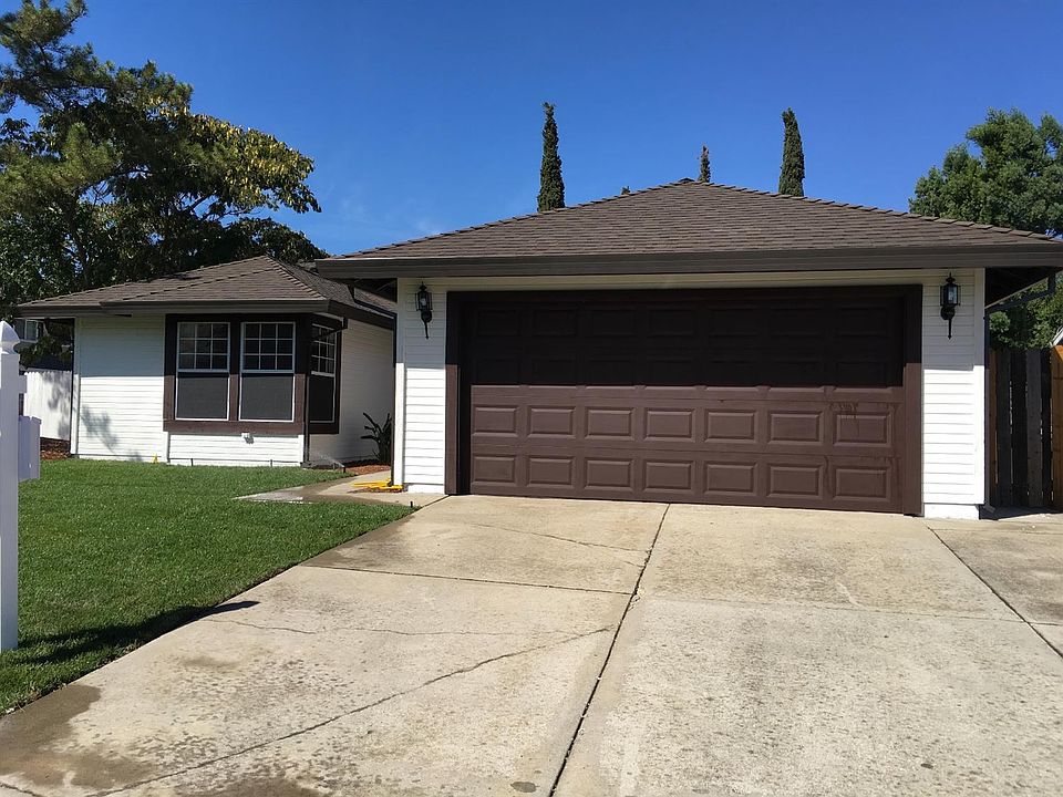 1st image of 9029 Merlot Way