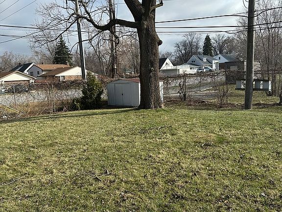 3rd image of 607 Enterprise Rd