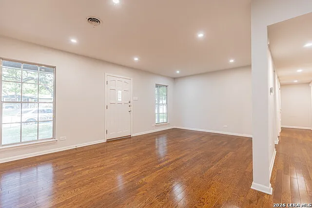 4722 Newcome Dr — Photo 5