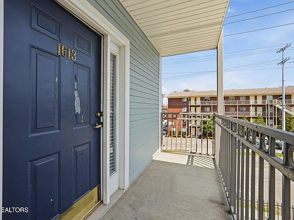 4th image of 1613 Queen Anne Way