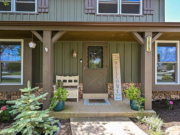 3rd image of 7613 S 83rd STREET
