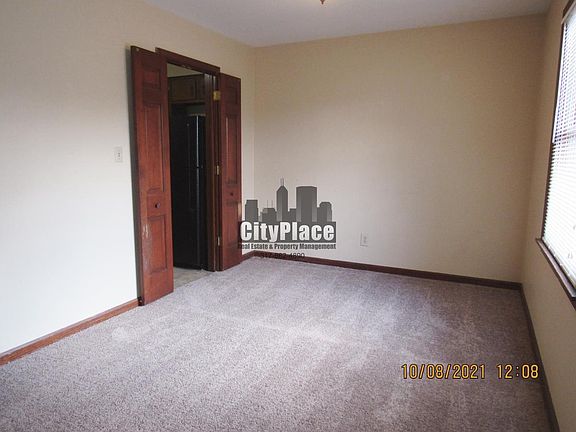 4th image of 3021 E 47th St APT C