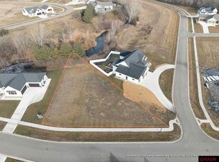 403 Pinehurst Dr, Mankato, MN 56001