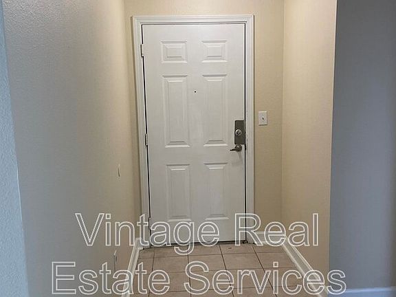 4th image of 18563 Bridle Club Dr