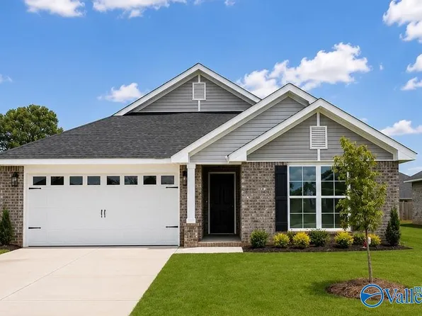 104 Sidney Ruth Dr, New Market, AL 35761