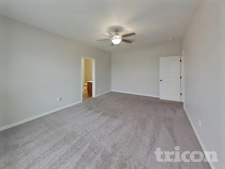 305 Gale Ct — Photo 7