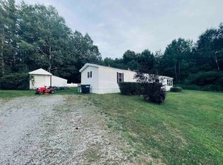 386 Bascom Rd, Newport, NH 03773