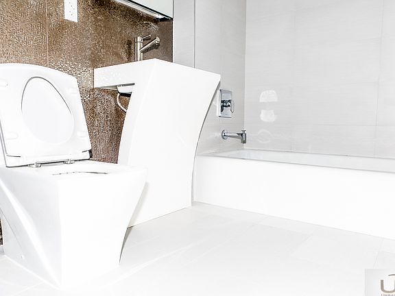 5th image of 278 6th St APT 5