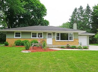 N55W37049 Roland St, Oconomowoc, WI 53066