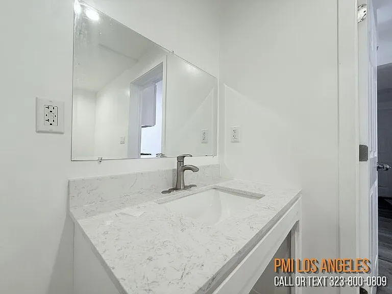 1258 Leighton Ave #B — Photo 12