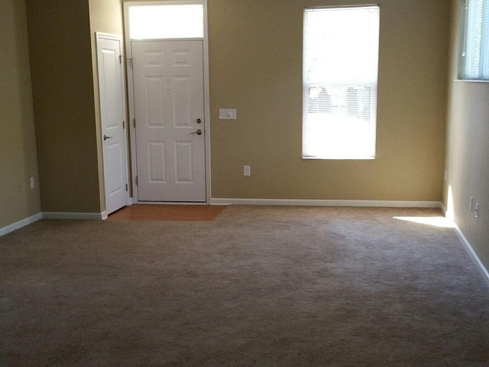 1st image of 1476 1/2 Chesapeake Ave