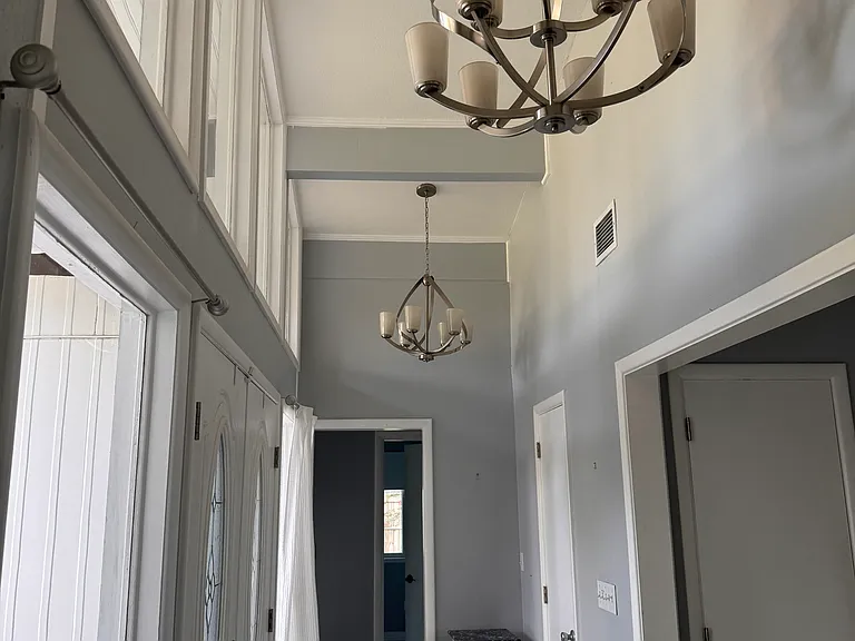 3501 Summit Blvd — Photo 8