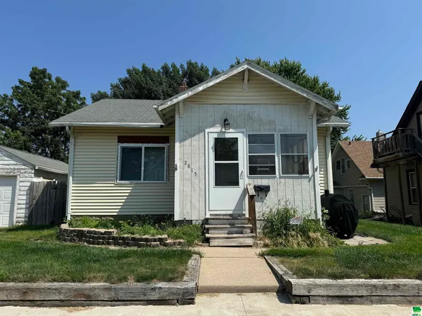2815 Marshall Ave, Sioux City, IA 51106