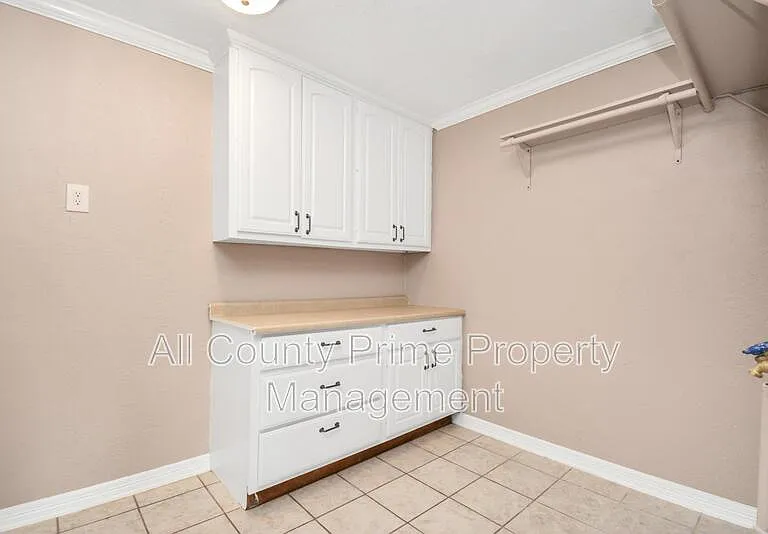 1906 Airline Dr — Photo 14
