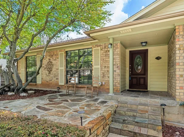 708 Hinsdale Dr, Arlington, TX 76006
