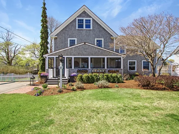 17 Ocean Ave, Scituate, MA 02066
