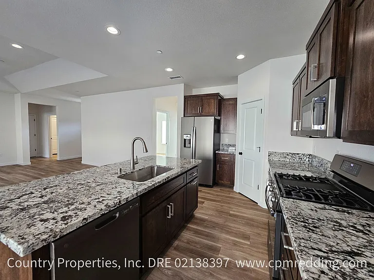 16904 Cape Cod Dr — Photo 9